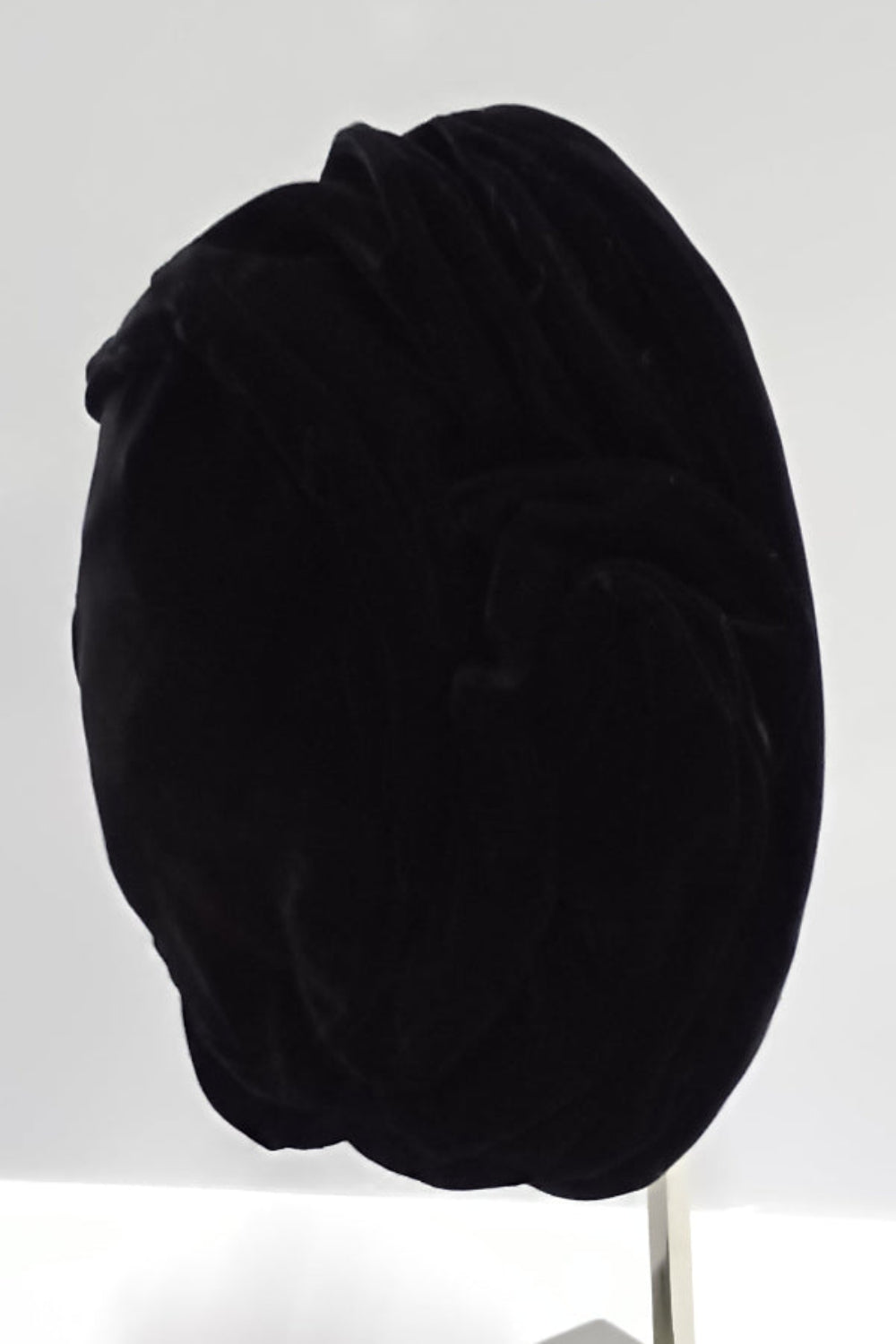 Sandra Phillips England 70-80s Black Velvet hat in Baroque style