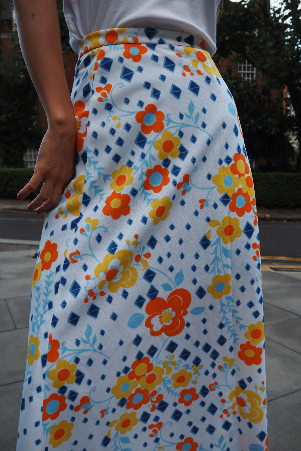 70's Vintage C&A White Floral Polyester Maxi Skirt