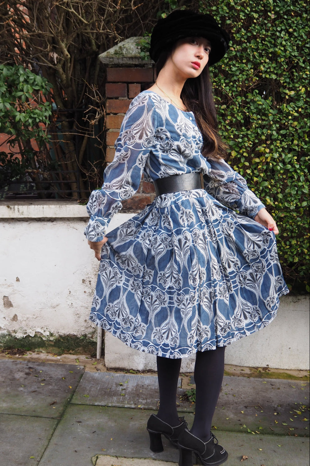 Sandra Phillips England 70-80s Black Velvet hat in Baroque style