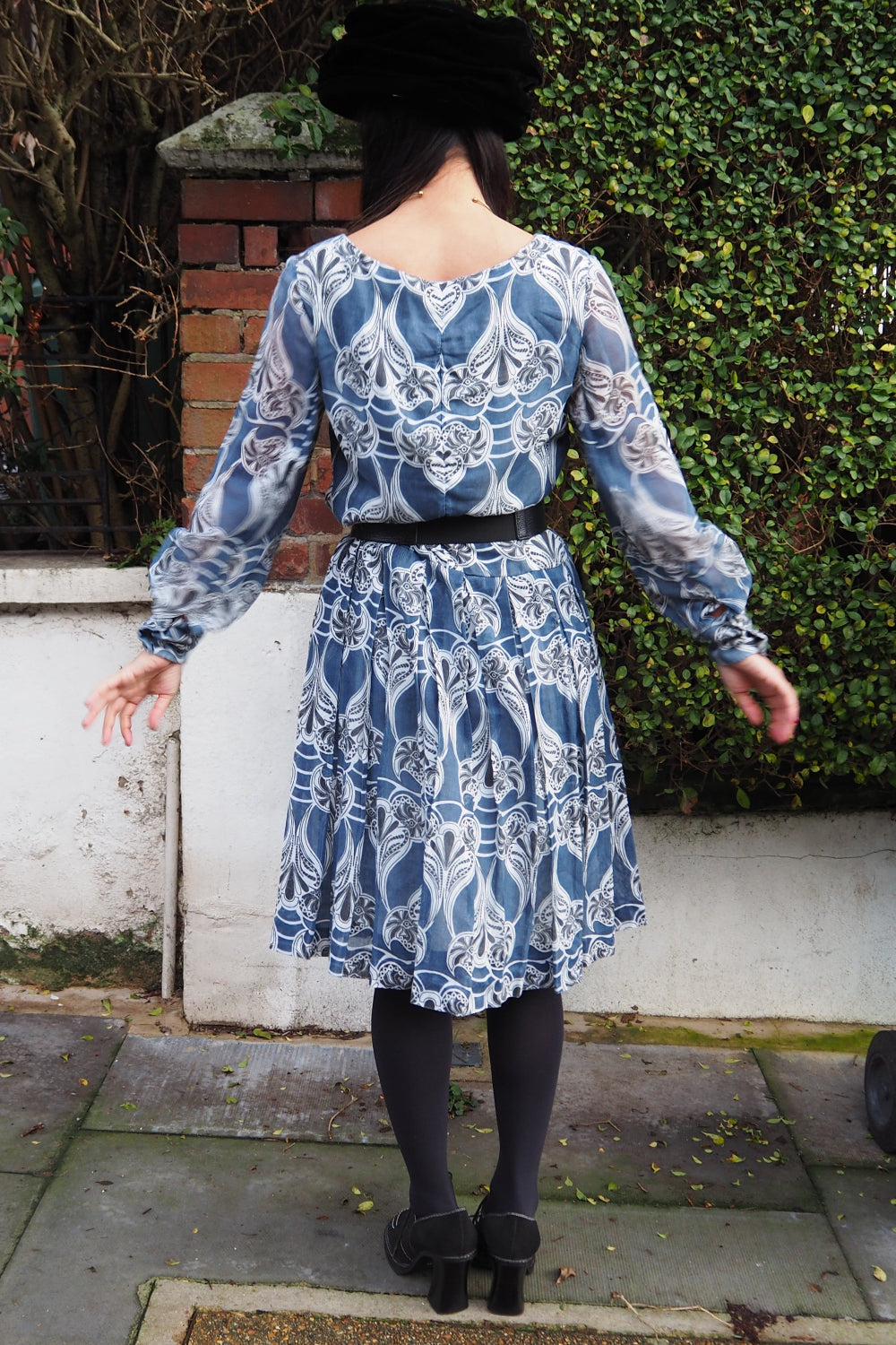 80's Rembrandt art nouveau patterned Dress