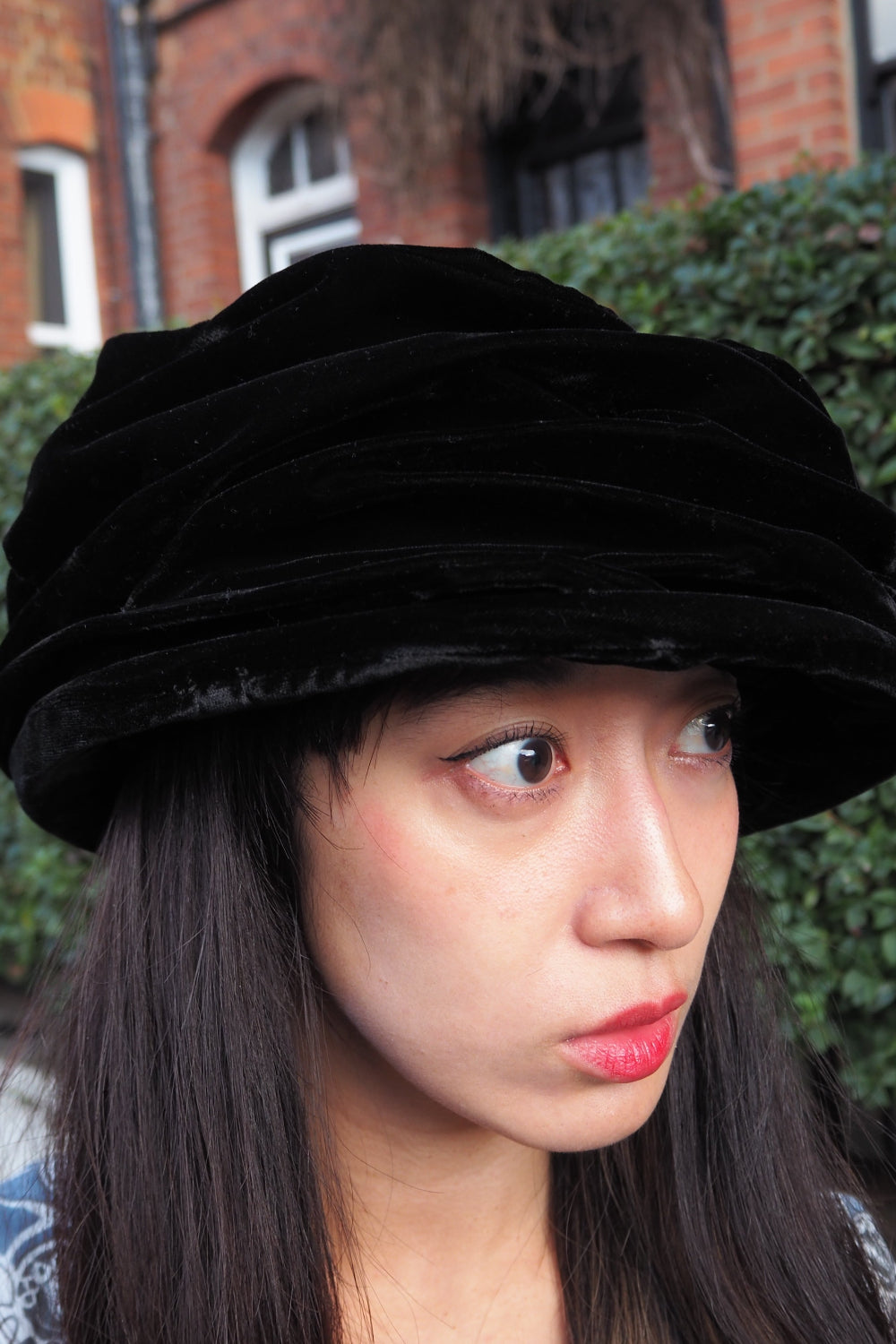 Sandra Phillips England 70-80s Black Velvet hat in Baroque style