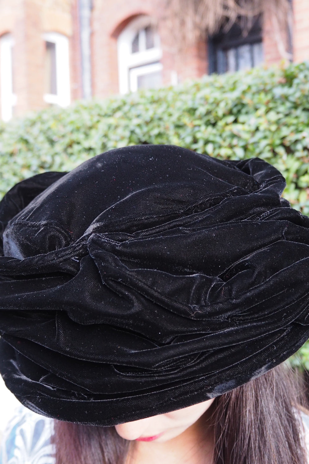 Sandra Phillips England 70-80s Black Velvet hat in Baroque style