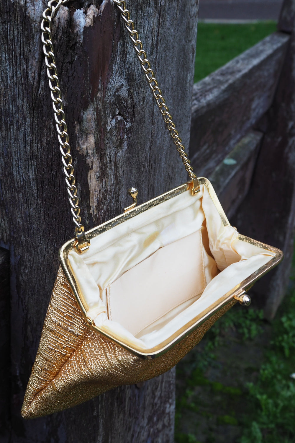 50s Gold mini clasp purse with flapper vibes