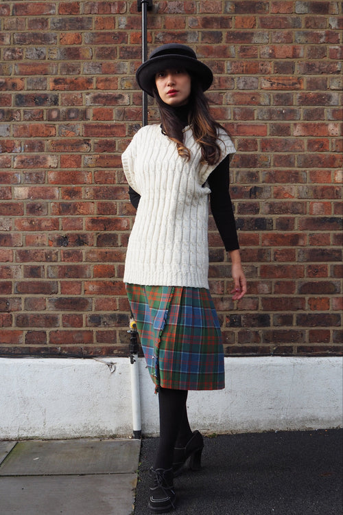 French Vintage White Cable Knit Vest