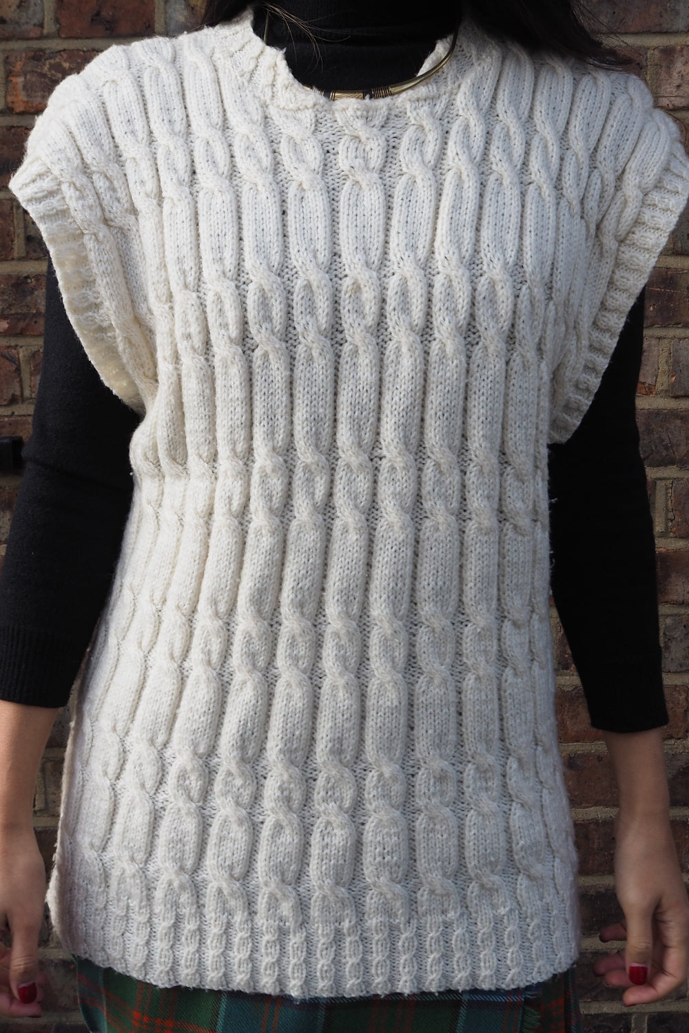 French Vintage White Cable Knit Vest