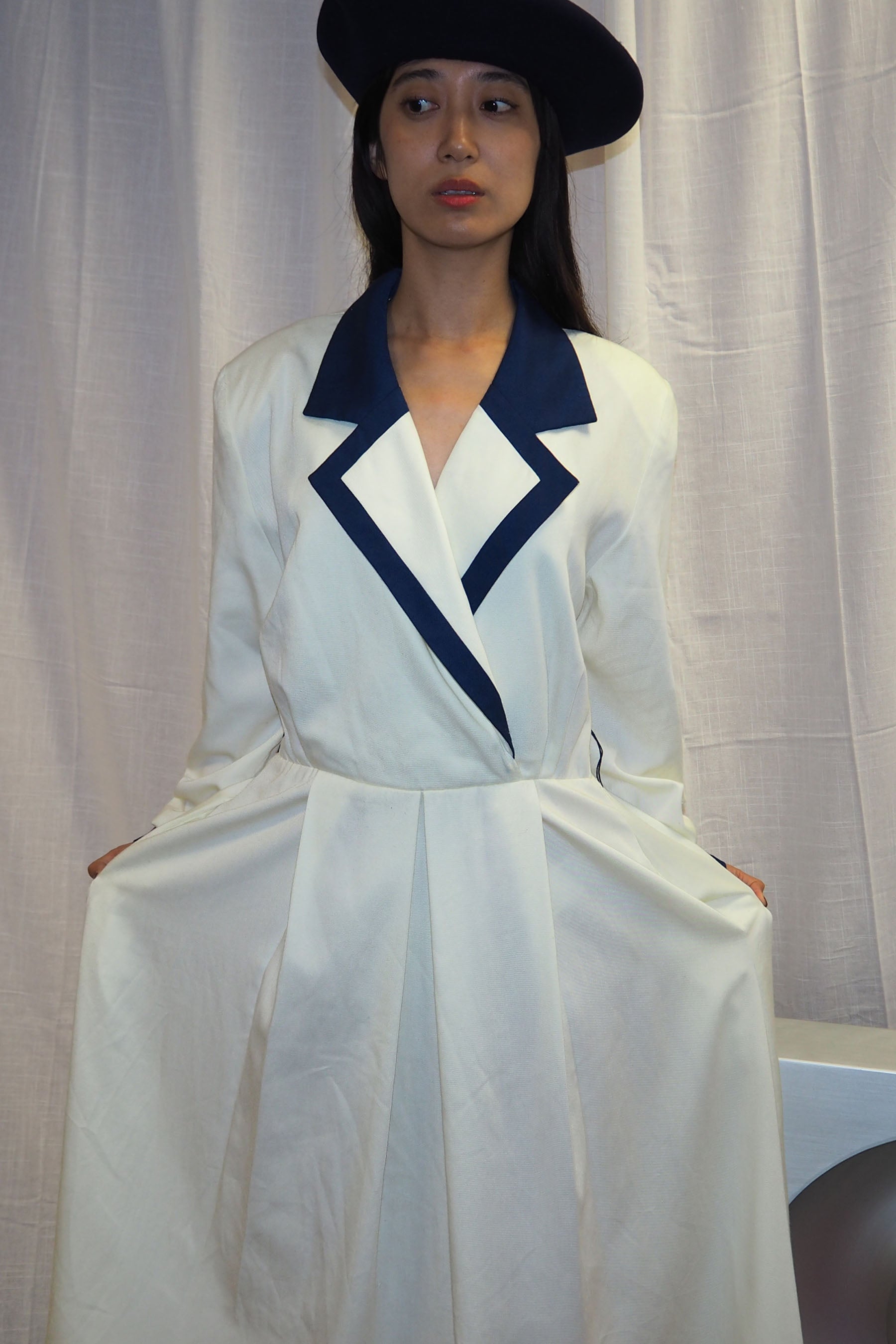80's AROUND TOWN Dress Off White/Navy