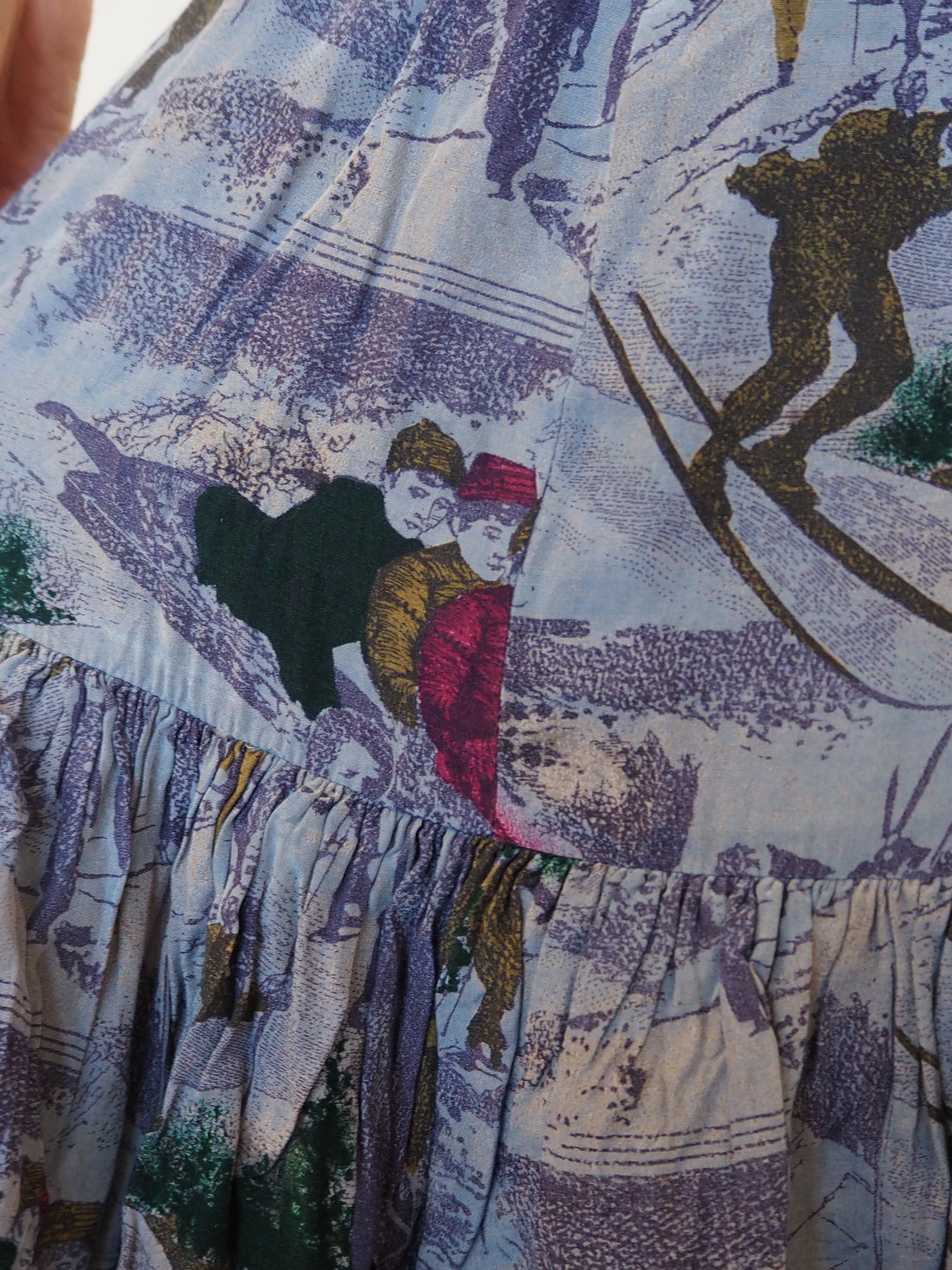 70's-80's Tuzzi Skier Print Ruffle Skirt Glay/Purple