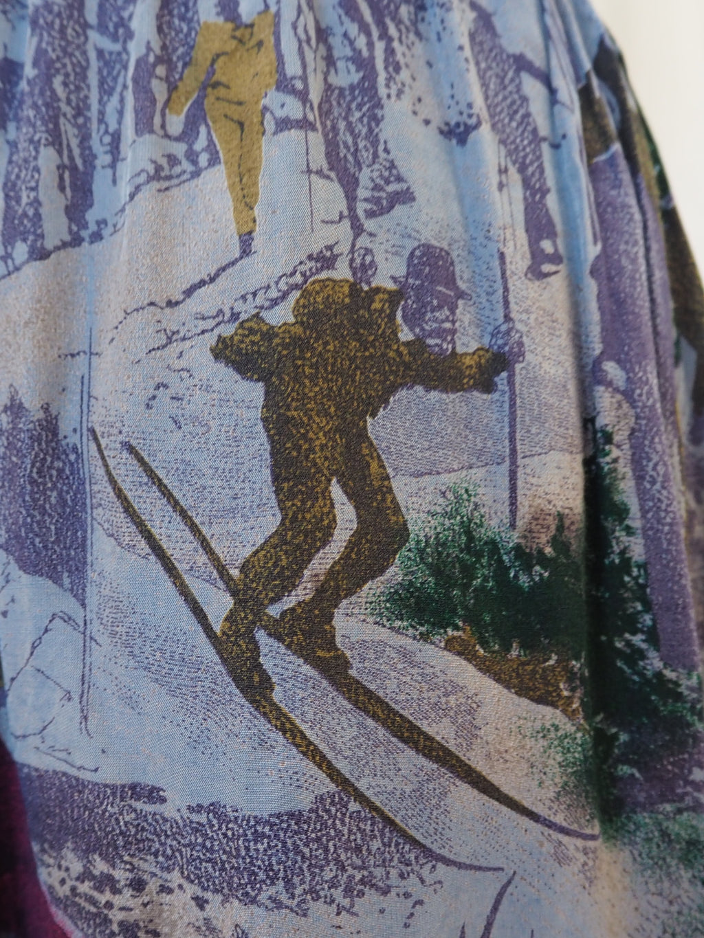 70's-80's Tuzzi Skier Print Ruffle Skirt Glay/Purple
