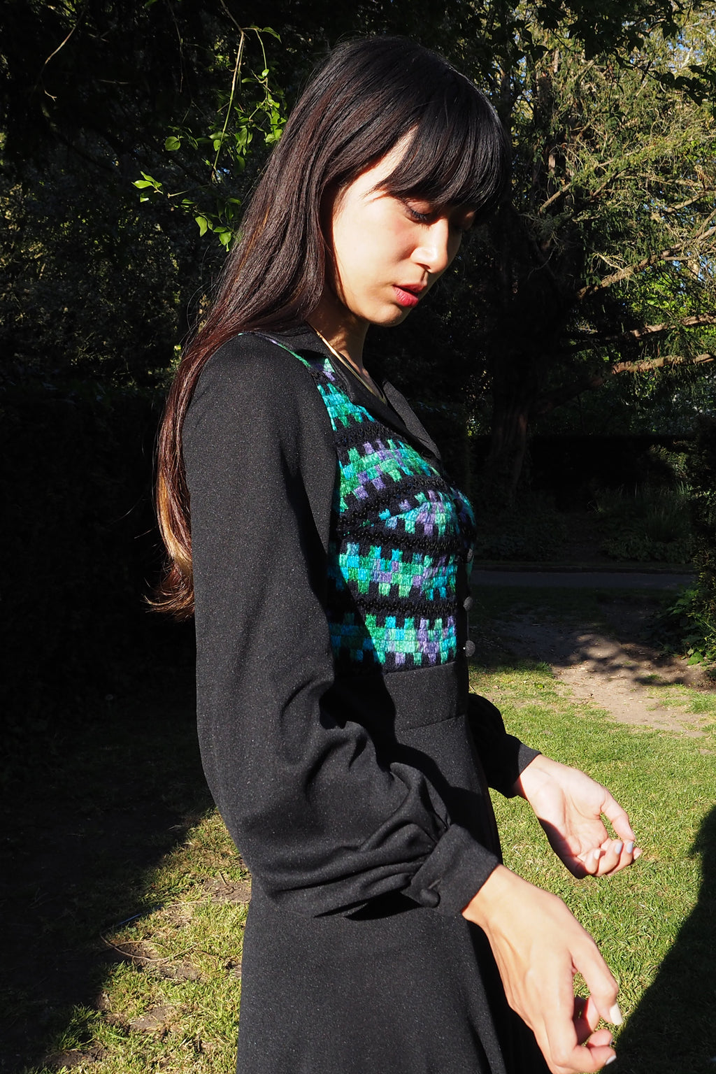 70's Tina Warren Zigzag Embroidered Dress Black