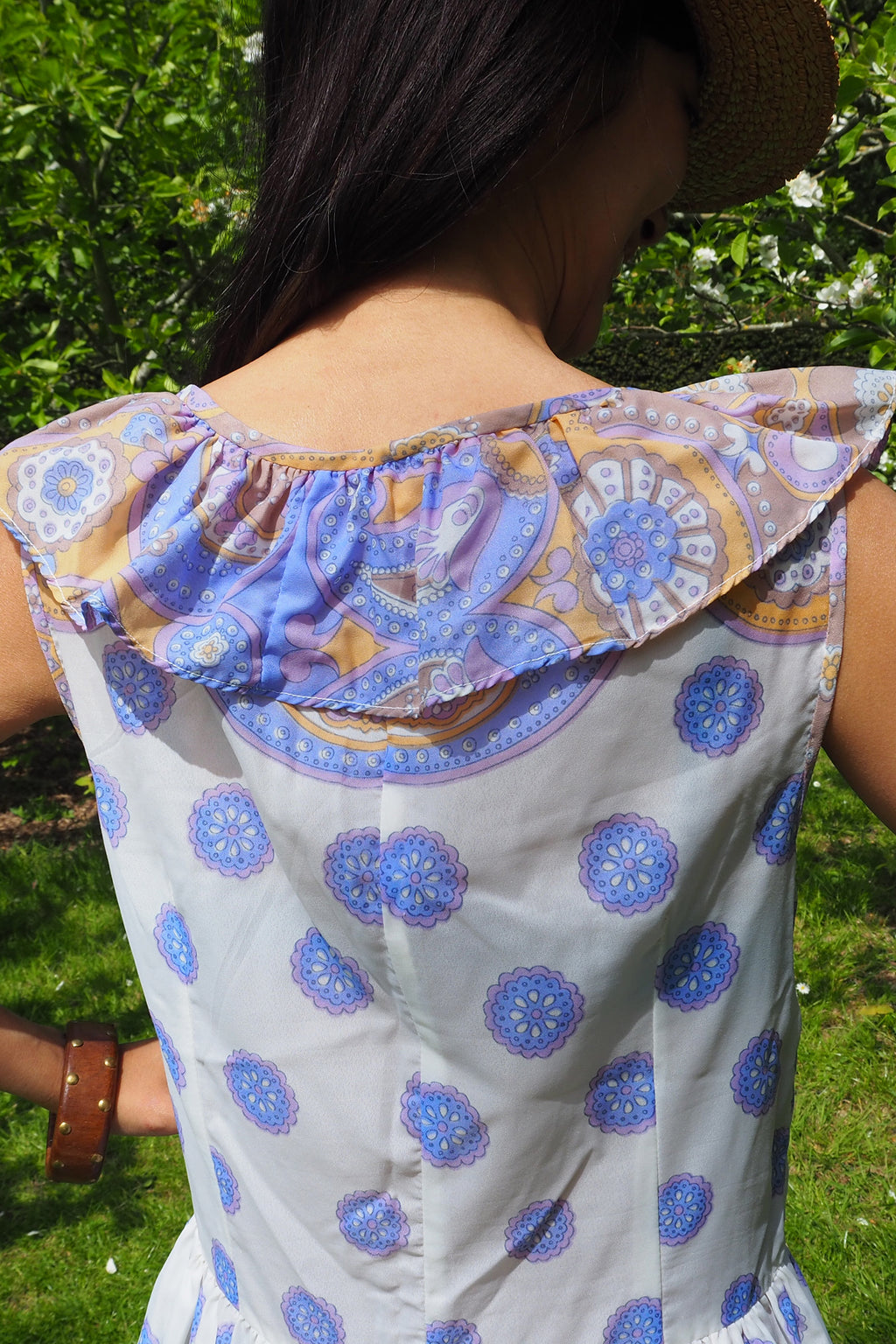 70's Paisley Ruffle Dress White/Blue