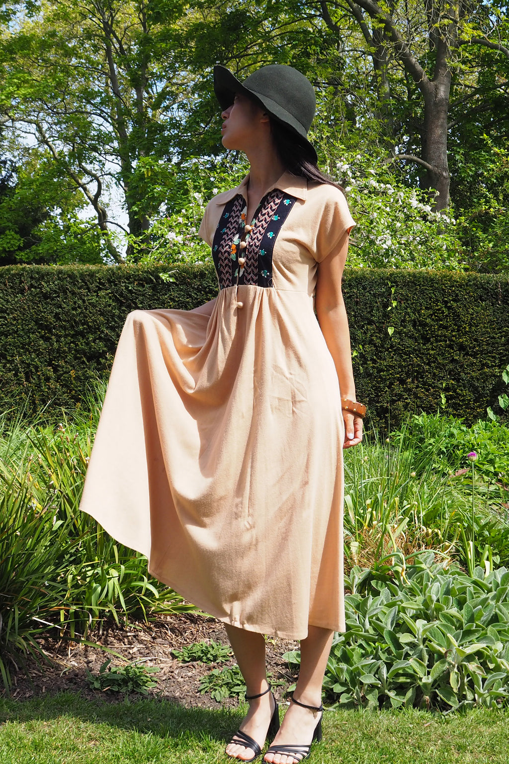 70's David Silverman Afghan Style Dress Beige
