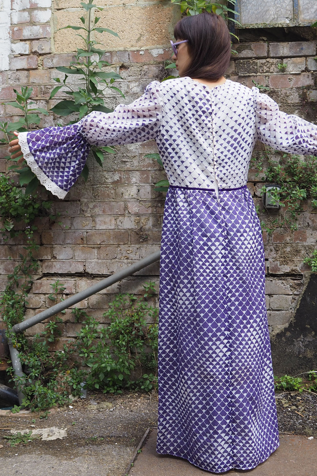 70's Geometric Empire Line Dress Purple/White