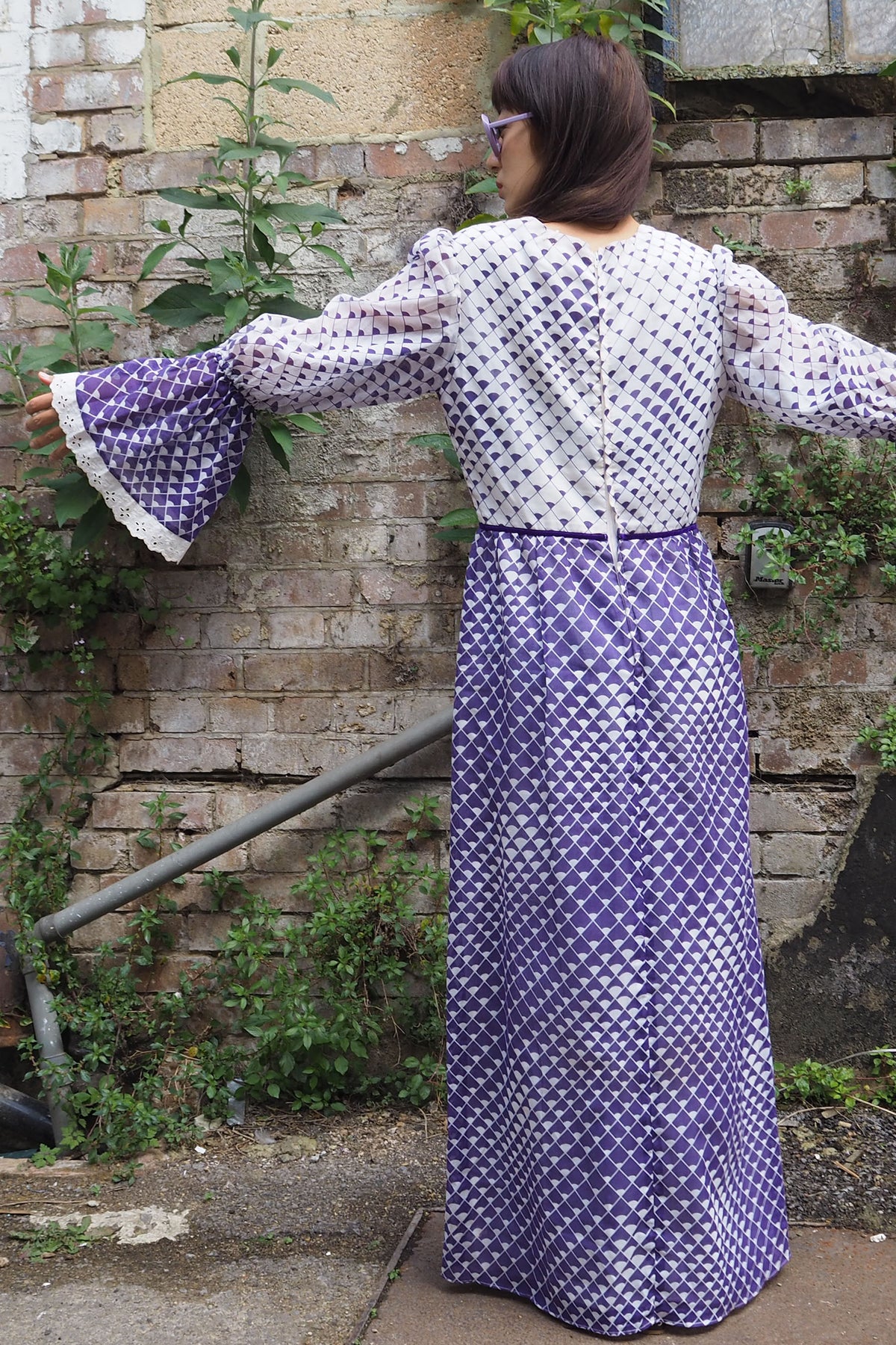 70's Geometric Empire Line Dress Purple/White