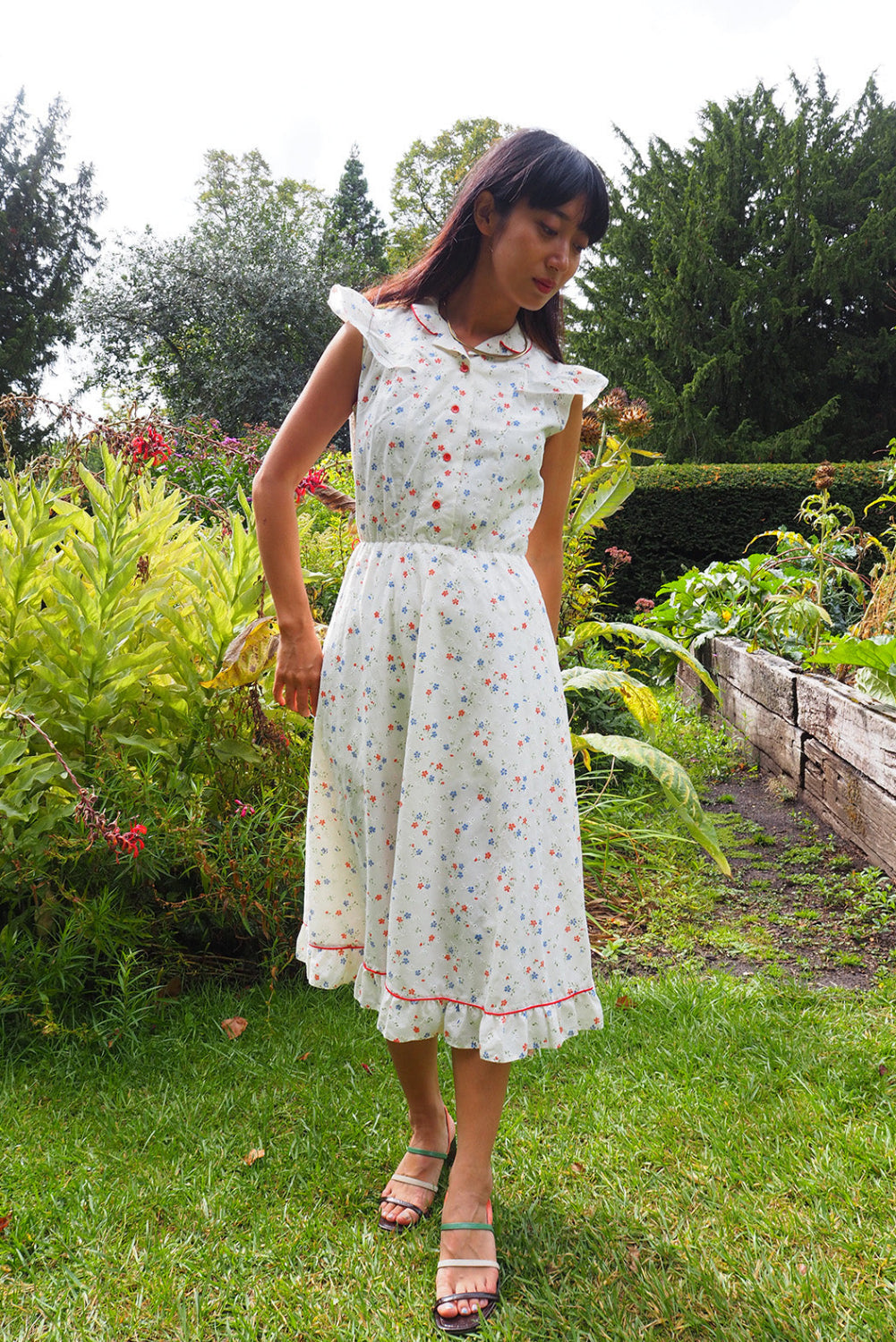 70's Girly ruffle dress