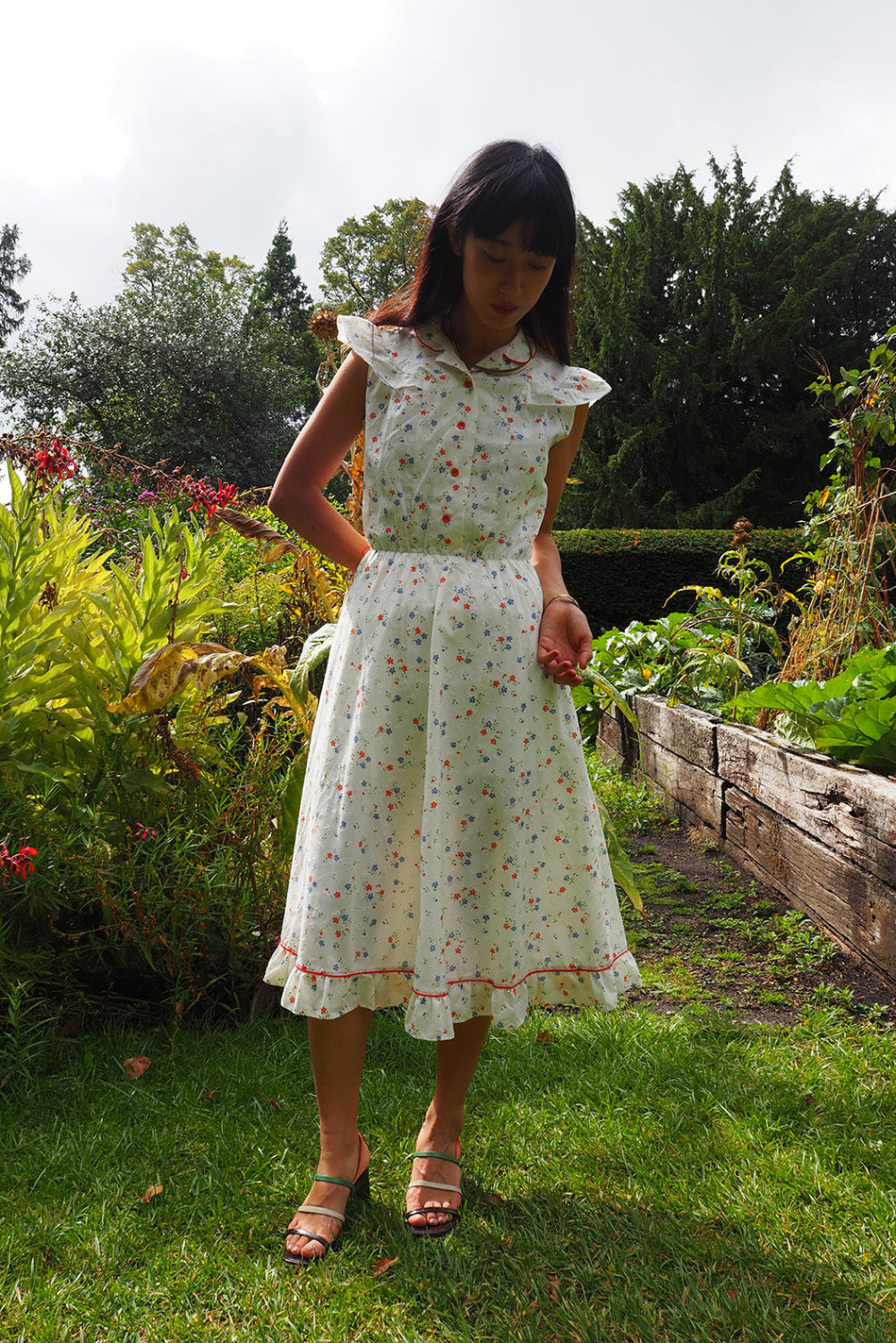 70's Girly ruffle dress