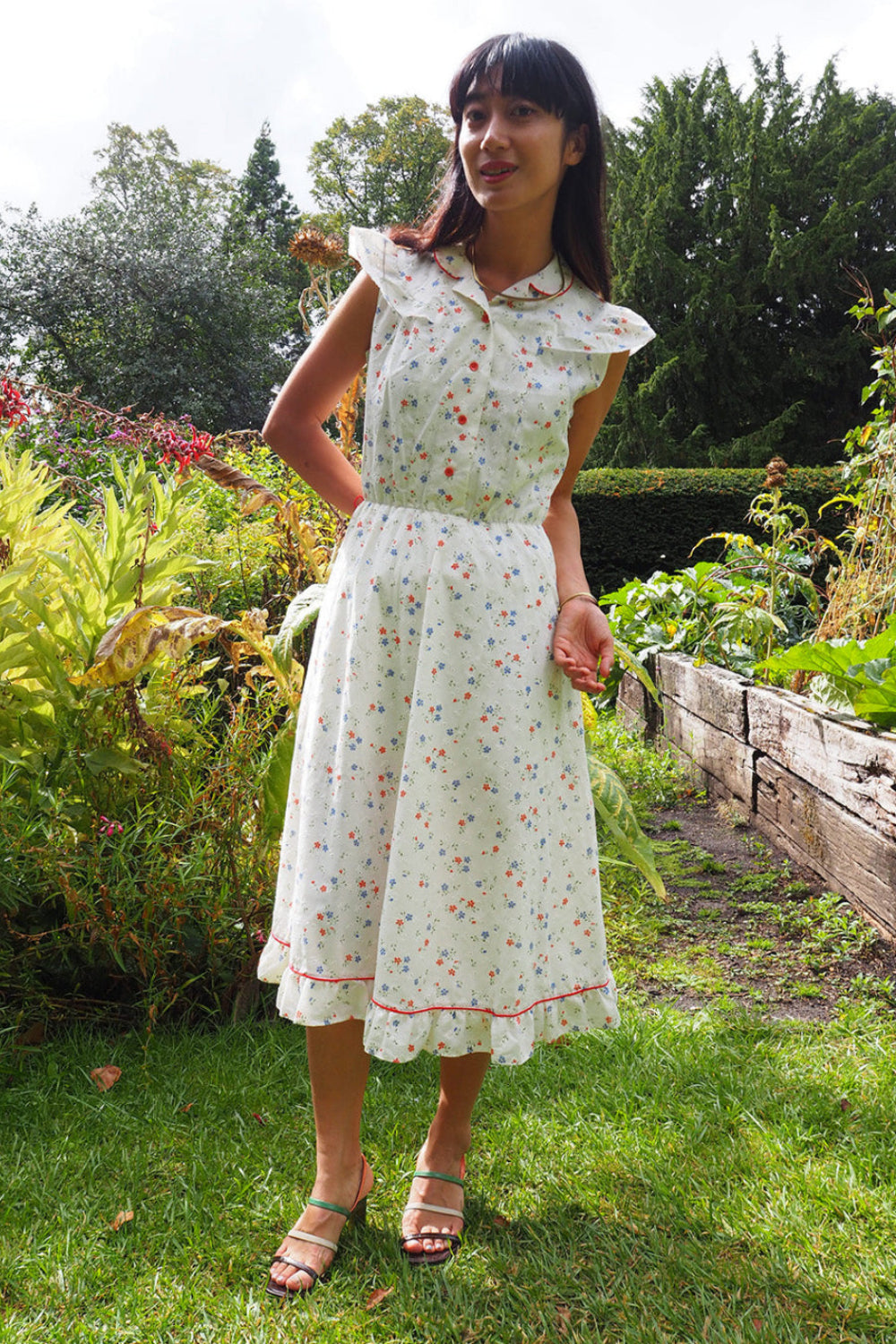 70's Girly ruffle dress