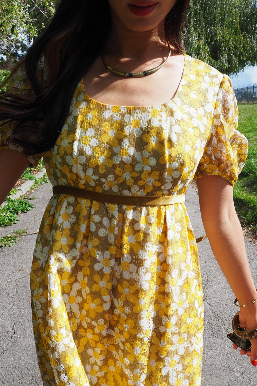 70's Daisy Lace Maxi Dress | Romantic British Vintage with Velvet Ribbon