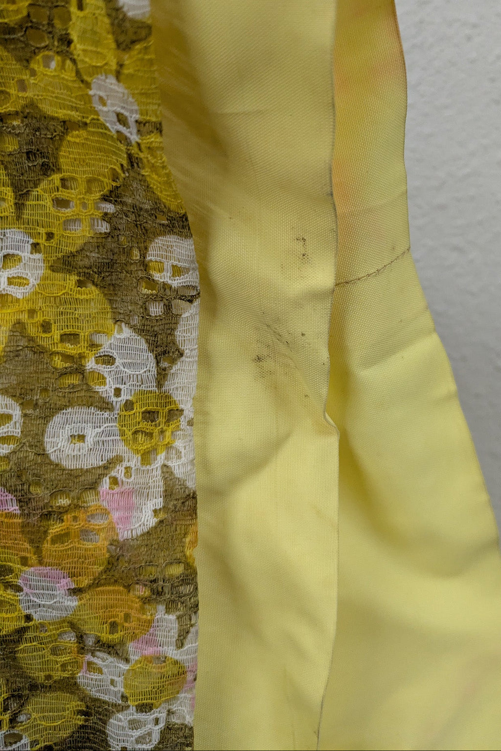 70's Daisy Lace Maxi Dress | Romantic British Vintage with Velvet Ribbon