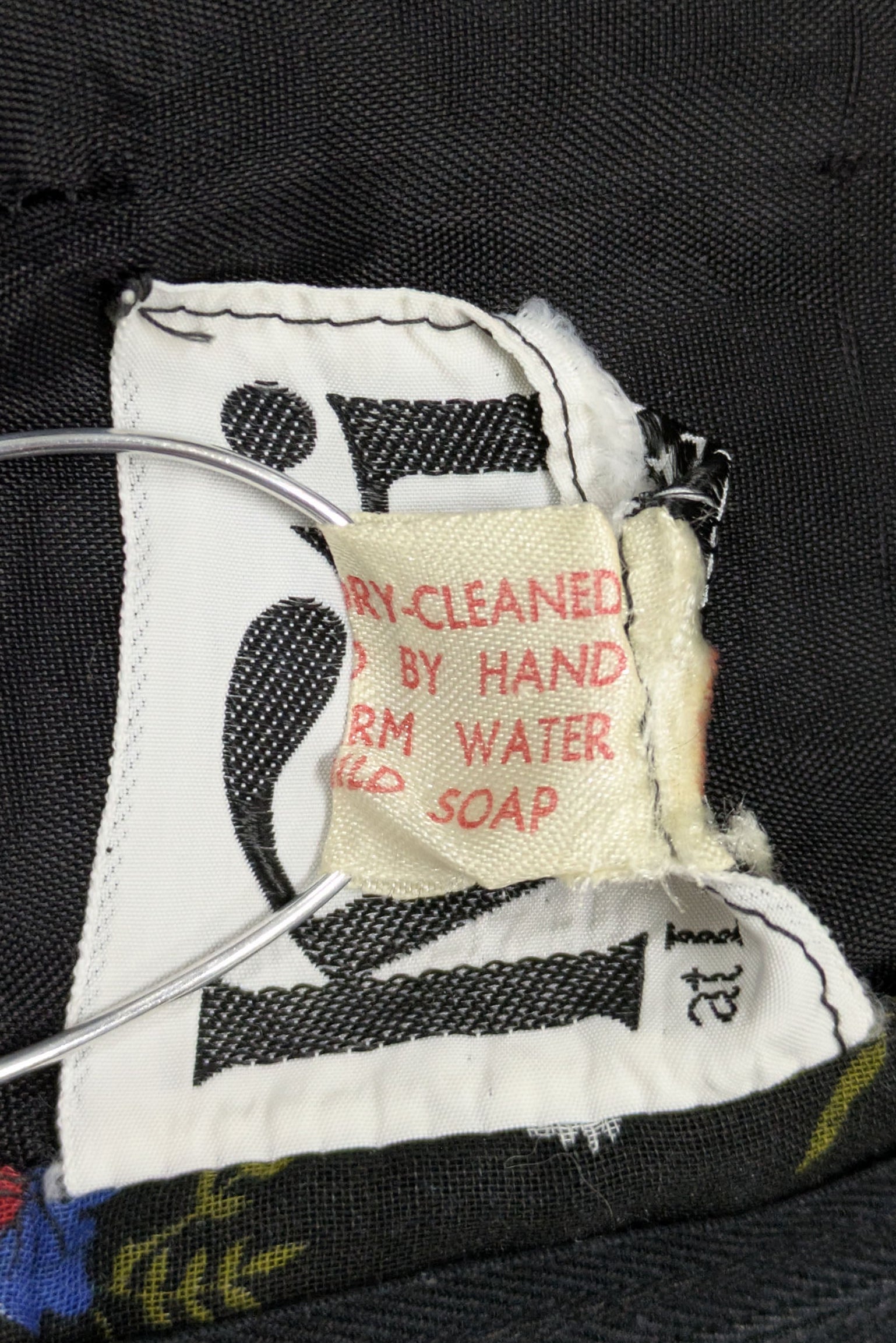 70s Vintage Kati at Laura Phillips Floral Dress - Black Ruffle Collar