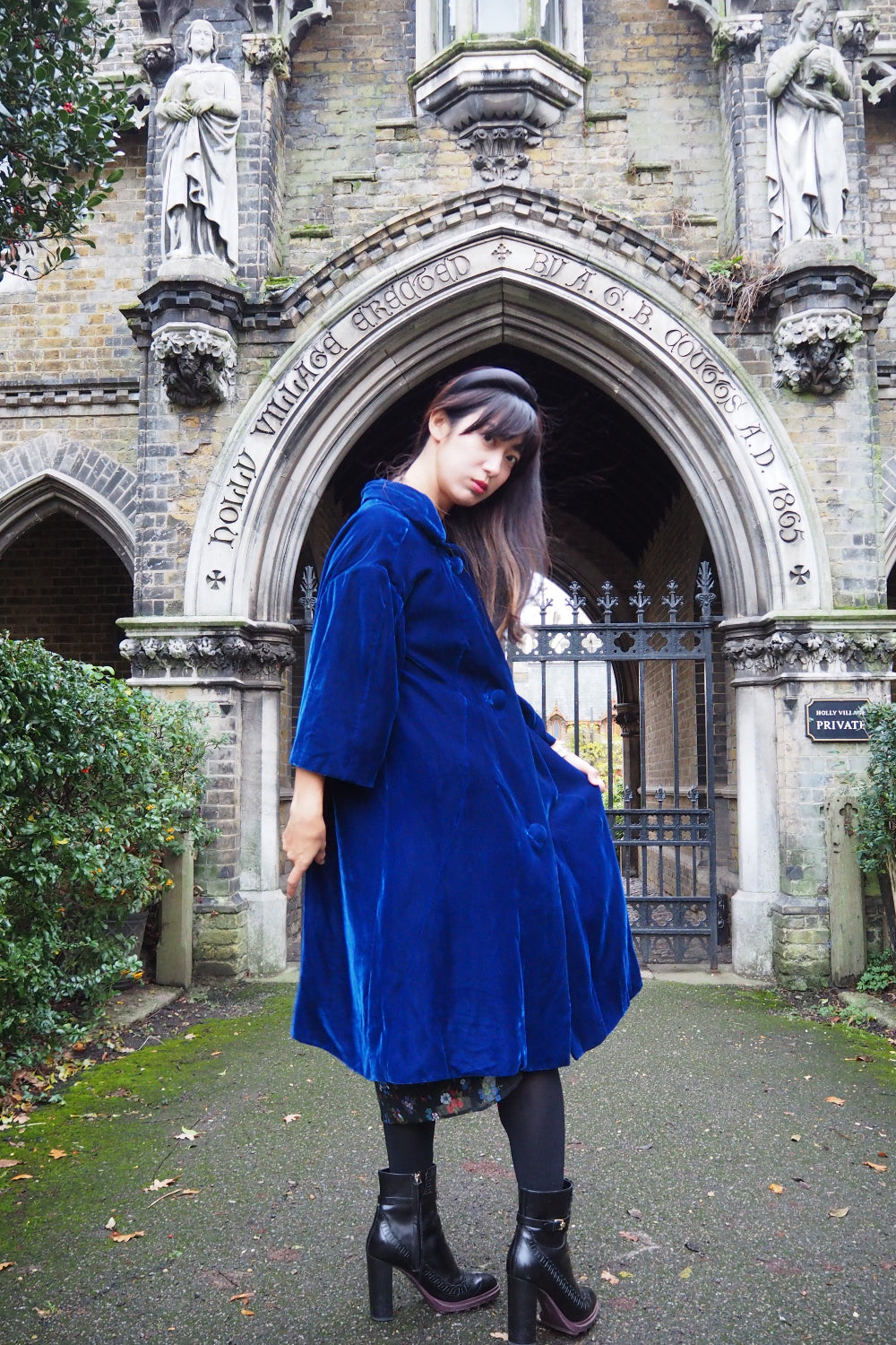 70s Vintage Blue Velvet Opera Cape - European Evening Wear