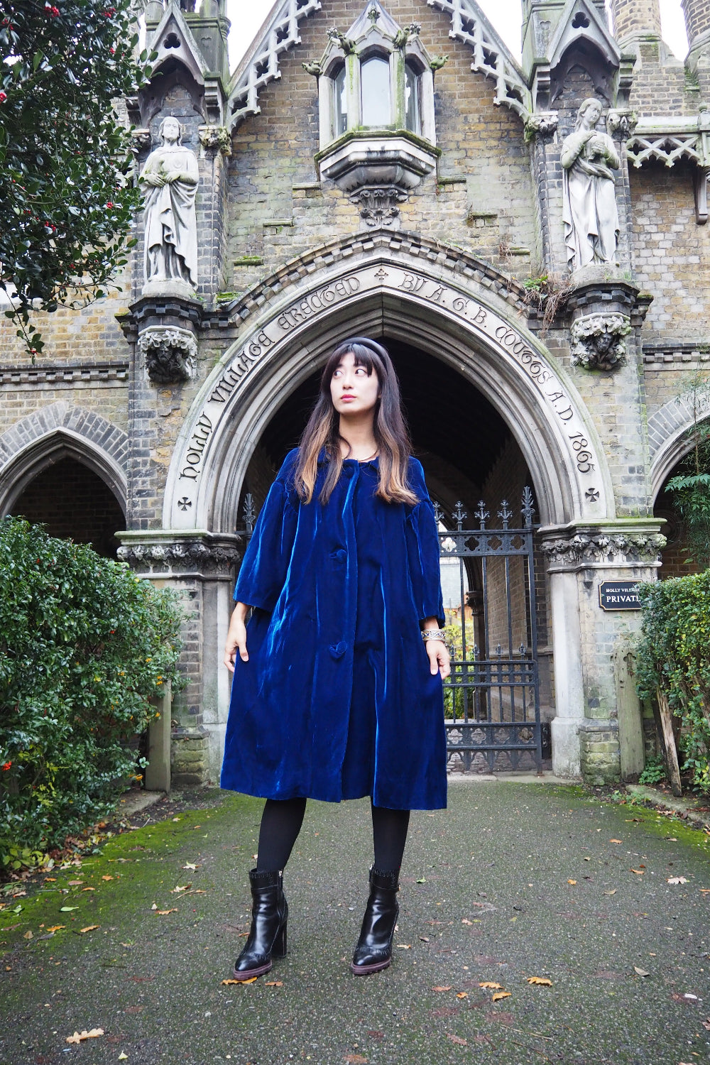 70s Vintage Blue Velvet Opera Cape - European Evening Wear