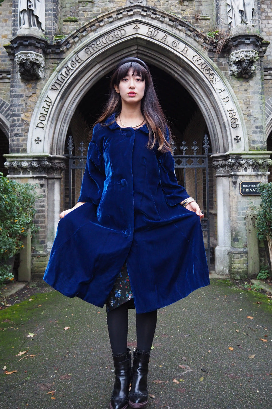 70s Vintage Blue Velvet Opera Cape - European Evening Wear
