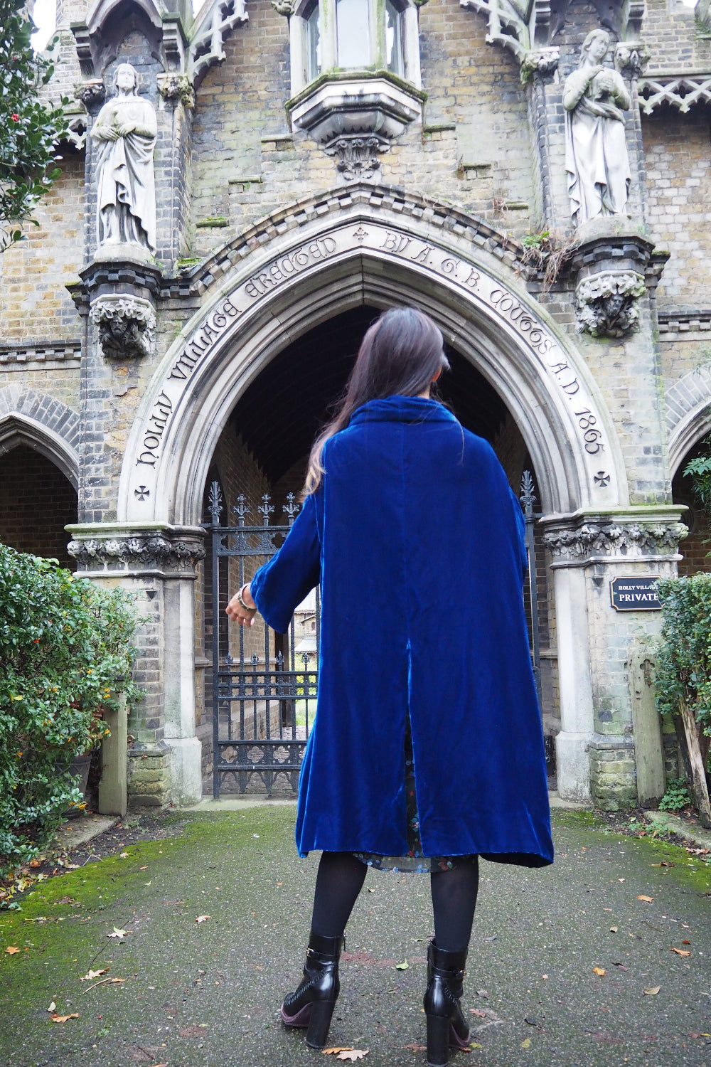 70s Vintage Blue Velvet Opera Cape - European Evening Wear