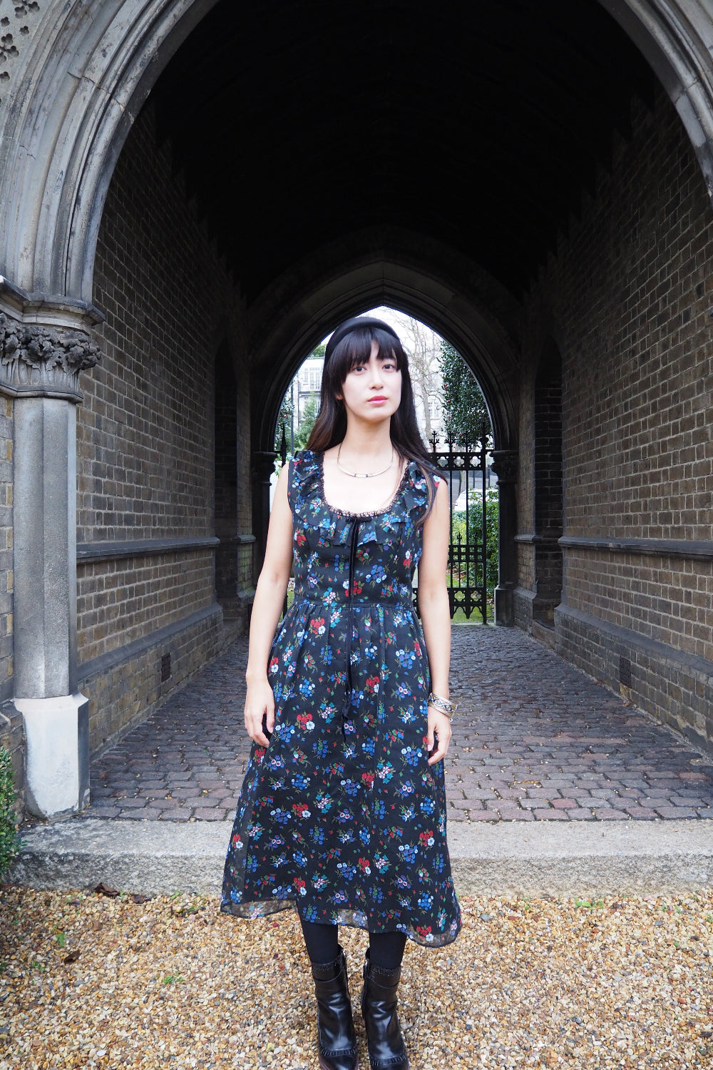 70s Vintage Kati at Laura Phillips Floral Dress - Black Ruffle Collar